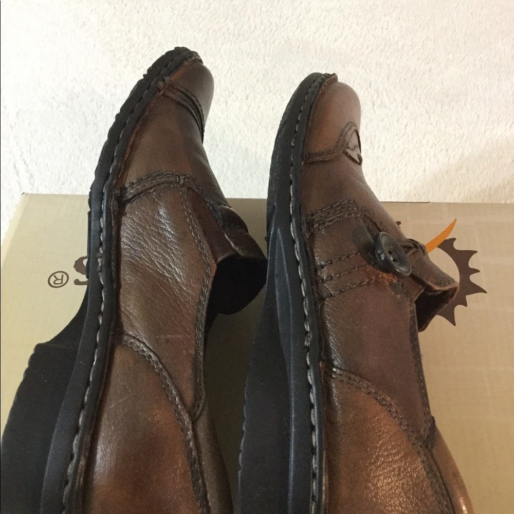 Earth Origins Shoes - Picture 3 of 4